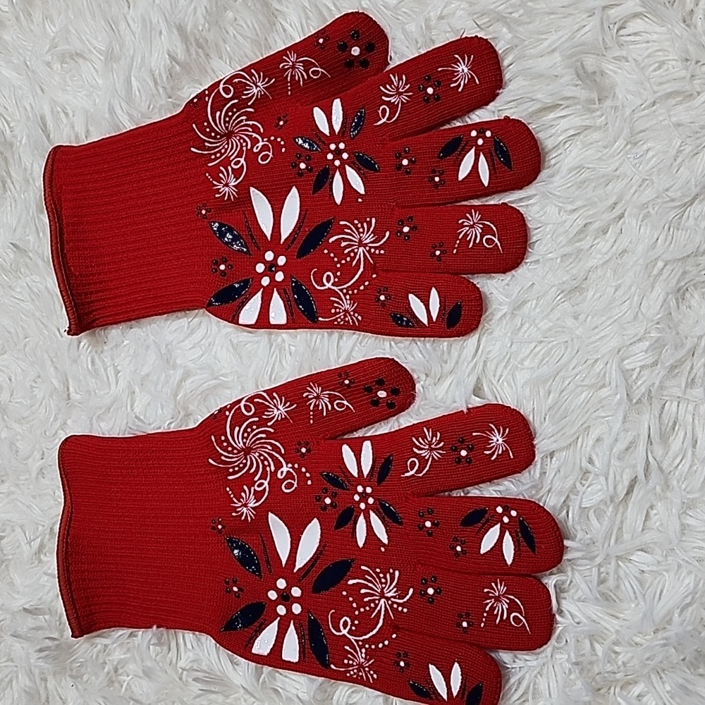 TEMPTATIONS OVEN MITTS GLOVES /SILICONE Red Floral Knit Gloves